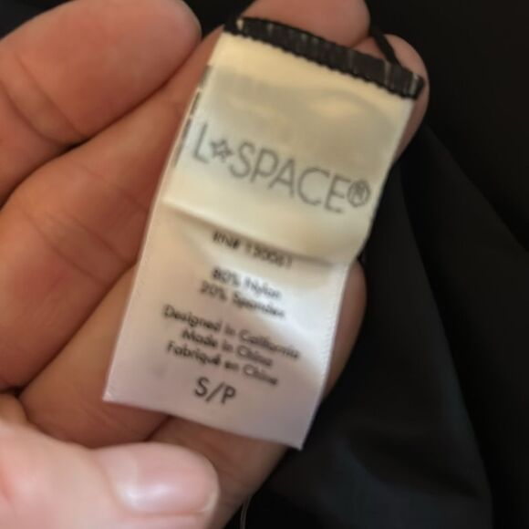 New L*SPACE Black Voltaire Swim Bikini Top With Gold Chain Detail Small NWT - Picture 10 of 12